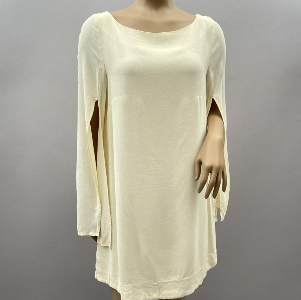 Free people caped sleeve mini dress ivory, pockets sz SM